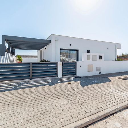 Villa Estrela โลรินญา ภายนอก รูปภาพ
