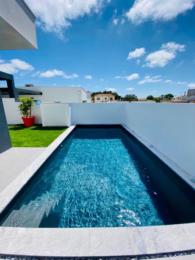 Villa Estrela โลรินญา ภายนอก รูปภาพ