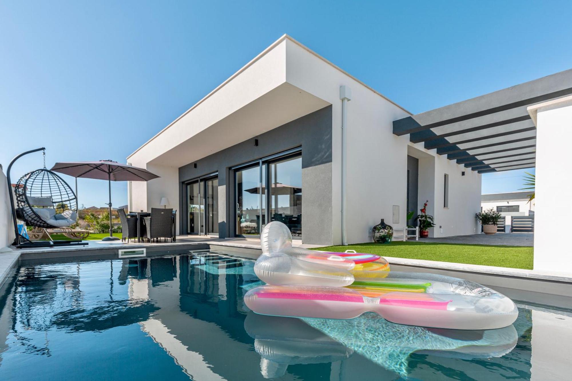 Villa Estrela โลรินญา ภายนอก รูปภาพ